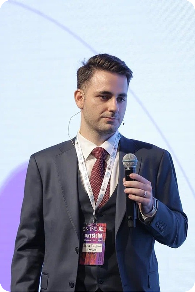 Tunç Emran